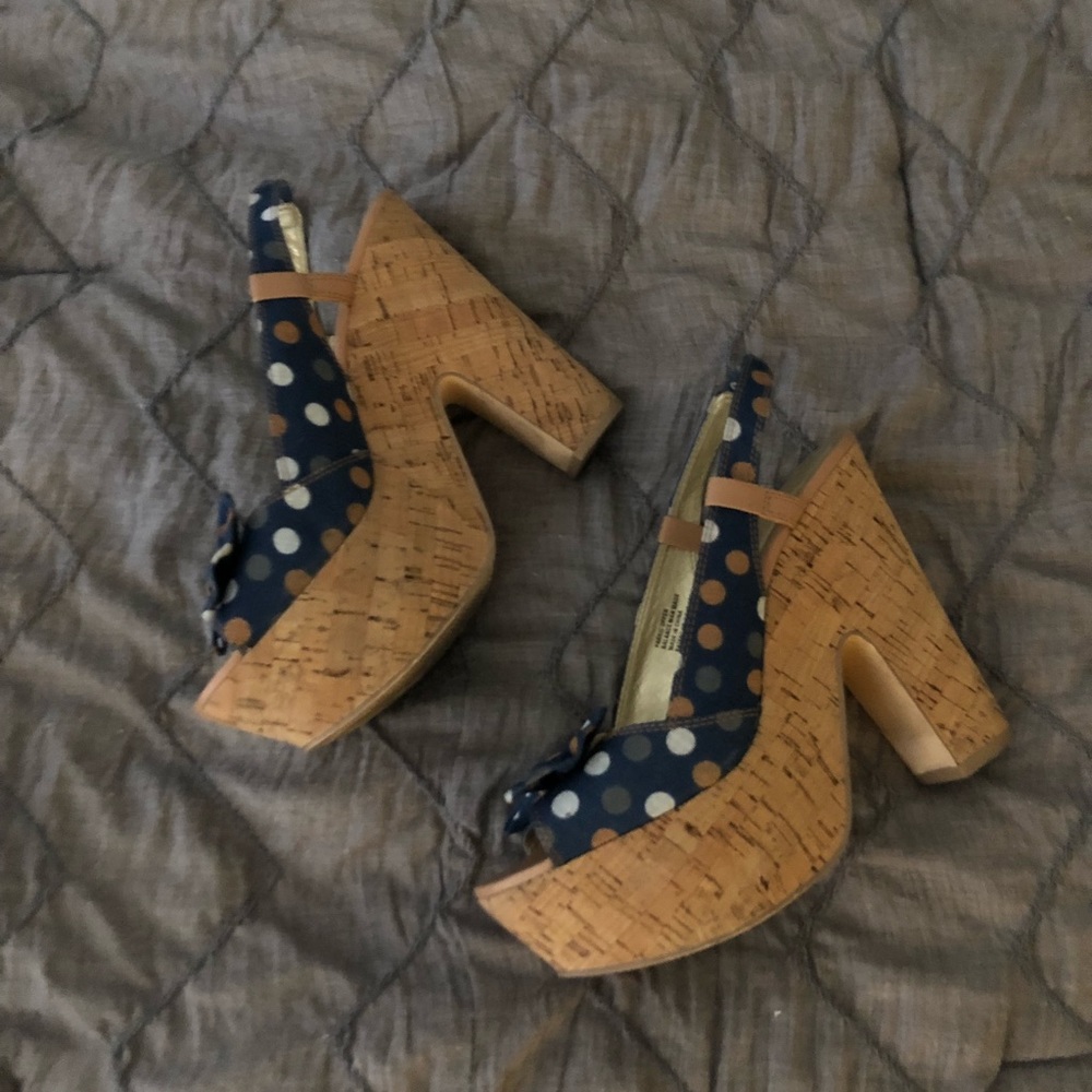 Seychelles Candy From A Baby Platform Heels - Picture 5 of 7